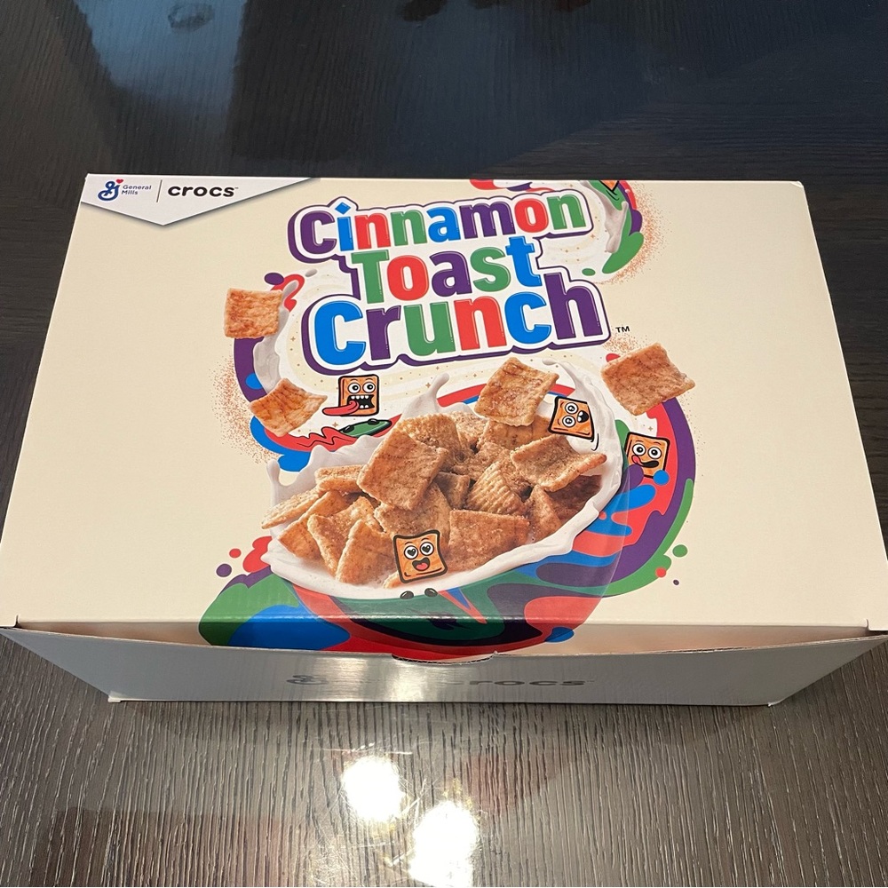 Cinnamon Toast Crunch x Crocs Classic Clogs All-Terrain Men's Size 11 New W/ Box